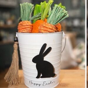 NWT Farmhouse Easter Bunny Metal Bucket w/ Raffia Carrots